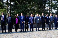 President of the Democratic Republic of Congo lays wreath at the Monument to the Unknown Hero