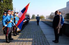 President of the Democratic Republic of Congo lays wreath at the Monument to the Unknown Hero