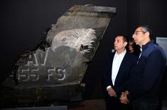 Министар одбране Републике Кипар Ангелидес посетио изложбу „Одбрана 78“