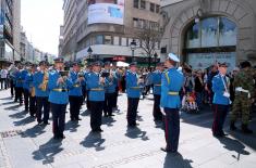 Promenadni defile Reprezentativnog orkestra i egzercir pripadnika Garde 