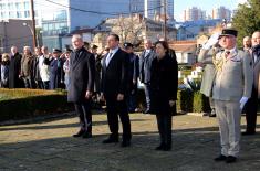 Ministers of Defense of Serbia and France pay tribute to the warriors from the Macedonian Front