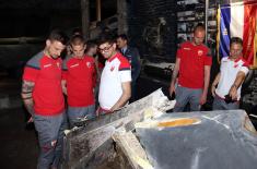 Red Star footballers visit ‘Defence 78’ exhibition  