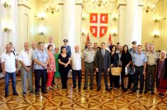 Ministar Vulin: Vojska Srbije brine o svojima