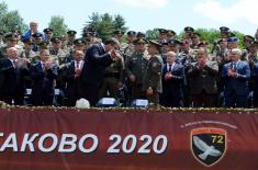 The President of the Republic and the Supreme Commander of the Serbian Armed Forces handed over military flags to the 72nd Special Operations Brigade and the 63rd Parachute Brigade