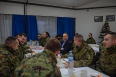 Minister Stefanović with Guard members