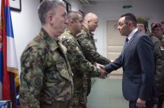 Министар Вулин и генерал Мојсиловић посетили Оперативни центар система одбране