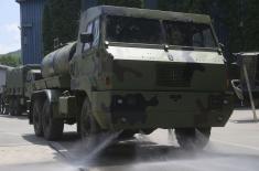 Министар одбране у компанији „Ресор“ у Гаџином Хану