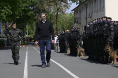 Predsednik Vučić prisustvovao Danu Odreda vojne policije specijalne namene „Kobre“ i uručio vojnu zastavu