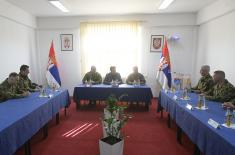 Minister Gašić visits members of the Serbian Armed Forces on Easter