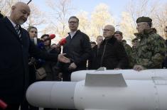 President Vučić visits Military Technical Institute