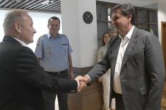 Minister Gašić meets with Norwegian author and historian Knut Flovik Thoresen 