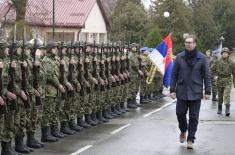 President of the Republic visits SAF units in Niš garrison