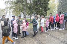 Primary School Pupils from Kosovo and Metohija Visit Military Academy