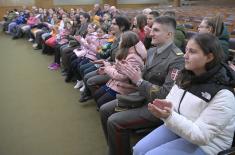 Primary School Pupils from Kosovo and Metohija Visit Military Academy