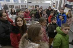 Primary School Pupils from Kosovo and Metohija Visit Military Academy