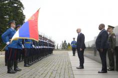 President of Central African Republic lays wreath at Monument to Unknown Hero on Mount Avala