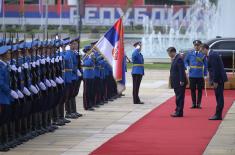 Председник Вучић дочекао председника Кине Си Ђинпинга