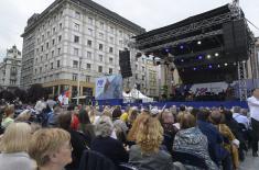 Nastup ansambla „Stanislav Binički“ na Trgu republike povodom Dana pobede