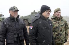 Minister of Defence, Chief of General Staff visit SAF troops in Pešter