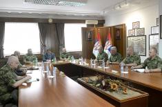 Minister Gašić visits Army Command in Niš