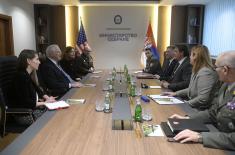Sastanak ministra Gašića sa ambasadorom SAD Hilom