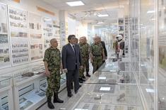 Minister Gašić visits Army Command in Niš