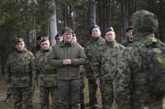 Ministar Gašić drugog dana Božića obišao pripadnike Vojske Srbije u Kopnenoj zoni bezbednosti