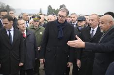 Presidents Vučić and Aliyev attend weapons and capabilities display of some of SAF units in Niš