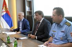 Министар Гашић разговарао са делегацијом Националног савета ромске националне мањине