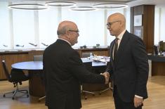 Minister Vučević meets with UK Special Envoy to Western Balkans Lord Peach