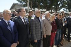 Minister Vučević attends ceremony to mark death anniversary of Košare fighter Ivan Vasojević in Sjenica 