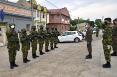 Minister Vulin visited reception centres in the Municipality of Šid: Serbian Armed Forces are providing peace and security for all citizens of Šid and are protecting migrants