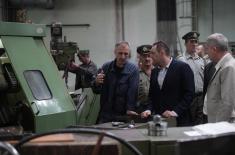 Minister Vulin: The armed forces take care of Priboj through investment