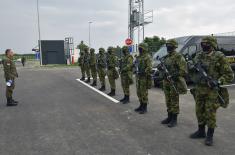 Minister Vulin visited reception centres in the Municipality of Šid: Serbian Armed Forces are providing peace and security for all citizens of Šid and are protecting migrants