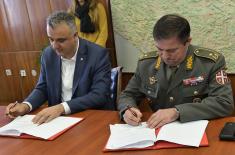 Signing agreements on cooperation at Military Geography Institute