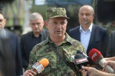 Министар Вулин: Војска улагањима чува Прибој