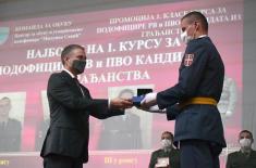 Ministar Stefanović na promociji novih podoficira RV i PVO 