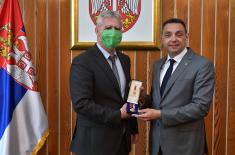 Minister Vulin presents "Twentieth anniversary of defence of the homeland against NATO aggression" military memorial medals 