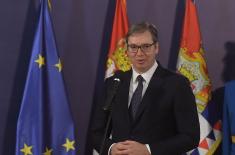 Predsednik Vučić uručio odlikovanja pripadnicima Ministarstva odbrane i Vojske Srbije 