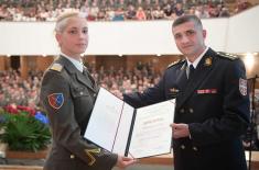 Уручене дипломе кадетима Војне академије