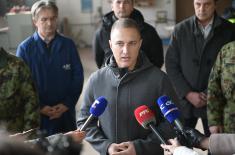 Minister Stefanović visits wood processing plant in Šabac