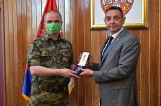 Minister Vulin presents "Twentieth anniversary of defence of the homeland against NATO aggression" military memorial medals 