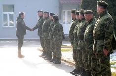 Министар Гашић обишао 22. пешадијски батаљон у Пожеги