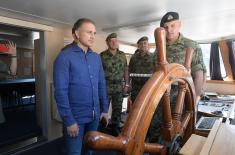 Министар Стефановић: Ојачаћемо Речну флотилу новим инвестицијама 