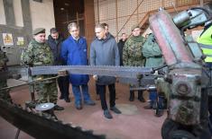 Minister Stefanović visits wood processing plant in Šabac