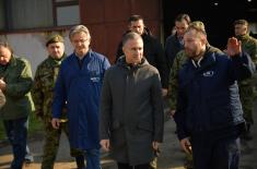 Minister Stefanović visits wood processing plant in Šabac