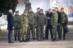 Министар Гашић обишао 22. пешадијски батаљон у Пожеги
