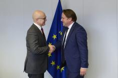 Minister Vučević meets with European Enlargement Commissioner Varhelyi