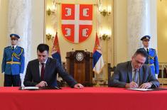 Signing the Agreement on the Transfer of the Rights of Establishment and Obligations of the Aviation Museum