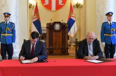 Signing the Agreement on the Transfer of the Rights of Establishment and Obligations of the Aviation Museum